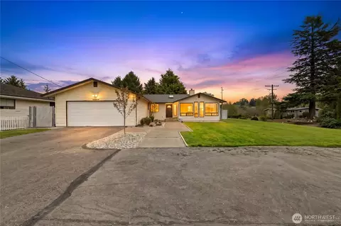 22038 11th Ave S, Des Moines, WA 98198