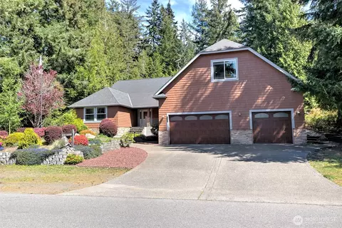 1171 E Old Ranch Rd, Allyn, WA 98524