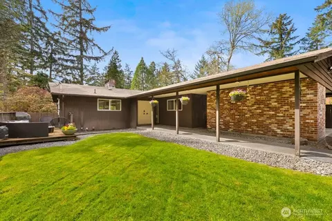 7506 66th Ave W, Lakewood, WA 98499