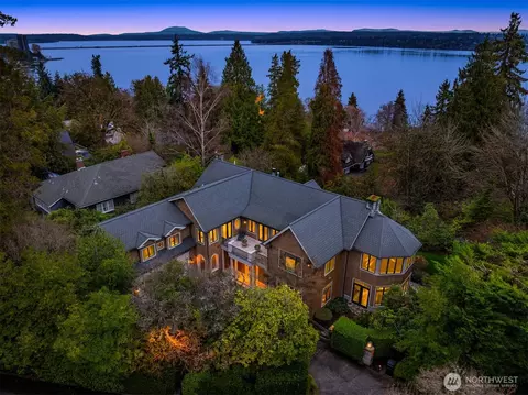 3814 E John St, Seattle, WA 98112