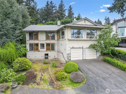 11150 Champagne Point Rd NE, Kirkland, WA 98034