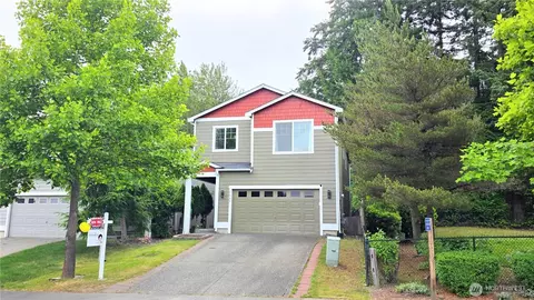 17933 73rd Ave E, Puyallup, WA 98375