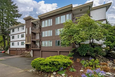 3505 W Government Way #205, Seattle, WA 98199