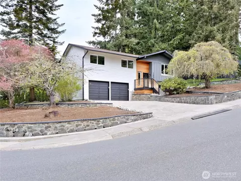 12802 NE 142nd St, Kirkland, WA 98034
