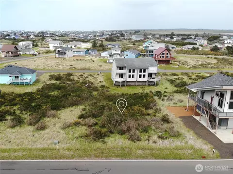 1493 E Ocean Shores Blvd SW, Ocean Shores, WA 98569