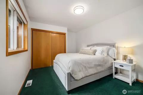 Bedroom - 8143 Custer School Rd, Custer, WA 98240 photo 2 of 2