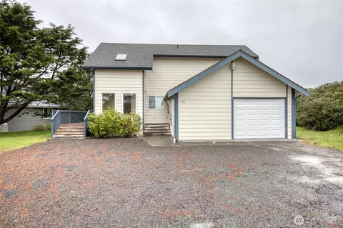 532 Decatur St SW, Ocean Shores, WA 98569