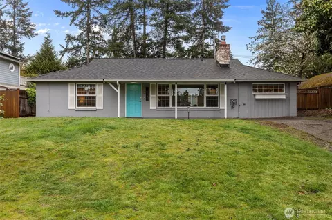 16142 Midvale Ave N, Shoreline, WA 98133