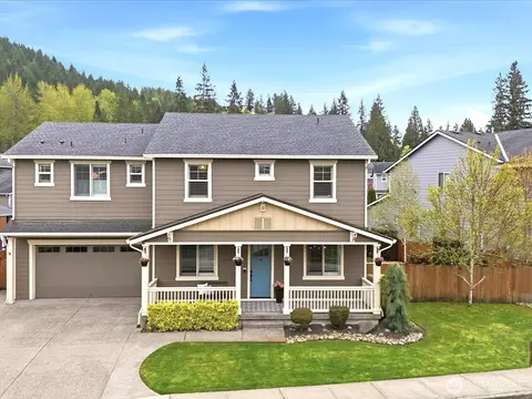 32721 NE 52nd St, Carnation, WA 98014