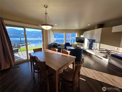 1 Lakeside 714-i, Manson, WA 98831