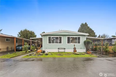 15713 81st St E #135, Puyallup, WA 98372