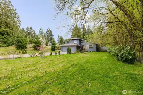 6324 E Polk Ave, Port Orchard, WA 98366