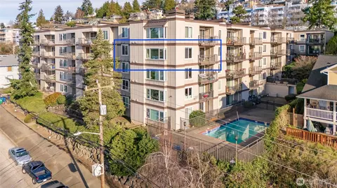 2253 Gilman Dr W #406, Seattle, WA 98119