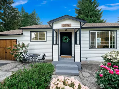 23114 29th Ave W, Brier, WA 98036