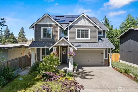 21812 SE 270th St, Maple Valley, WA 98038