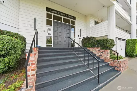 2565 Dexter Ave N #103, Seattle, WA 98109