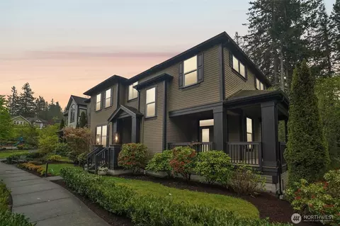 2166 NE Morgan Ln, Issaquah, WA 98029