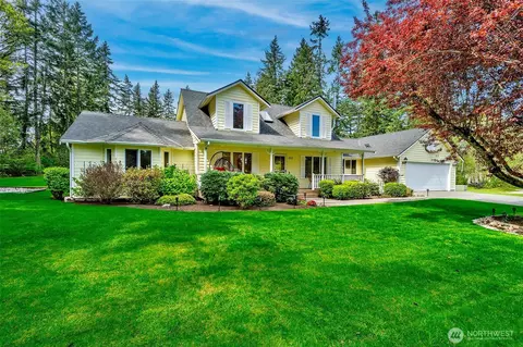257 Dawn Crest Pl, Camano Island, WA 98282
