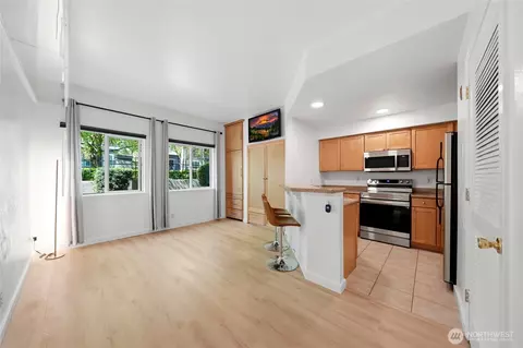 300 10th Ave #A110, Seattle, WA 98122