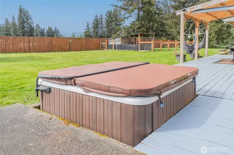 Exterior - 20607 26th Ave E, Spanaway, WA 98387 photo 7 of 11
