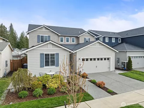 19121 129th St E, Bonney Lake, WA 98391
