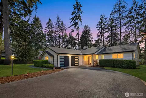 8110 68th Ave SW, Lakewood, WA 98499