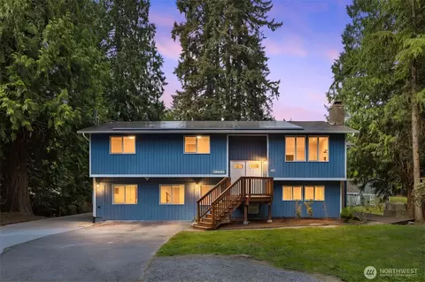 19442 NE 166th Pl, Woodinville, WA 98077
