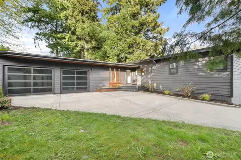 12334 SE 23rd Pl, Bellevue, WA 98005