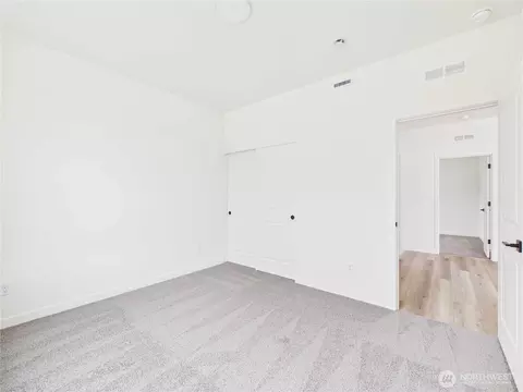 Bedroom - 701 Powell Ave, Winlock, WA 98596 photo 5 of 7