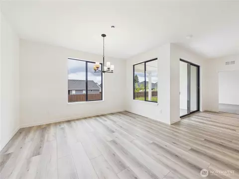 Dining - 701 Powell Ave, Winlock, WA 98596 photo 1 of 1
