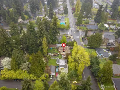 17427 10th Ave NE, Shoreline, WA 98155