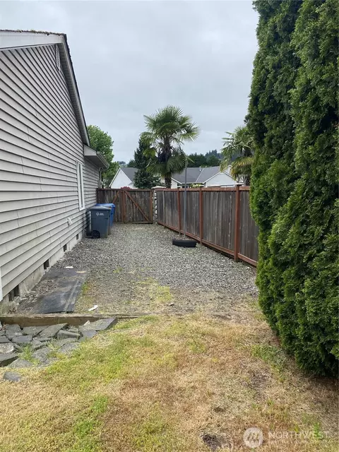 Exterior - 14703 151st Ave E, Orting, WA 98360 photo 9 of 10
