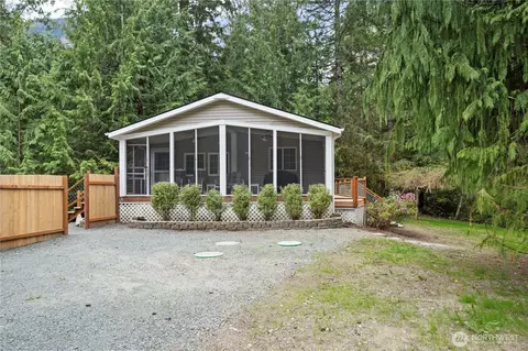 17921 644th Ave NE, Baring, WA 98224