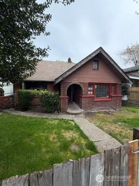 4325 S J St, Tacoma, WA 98418