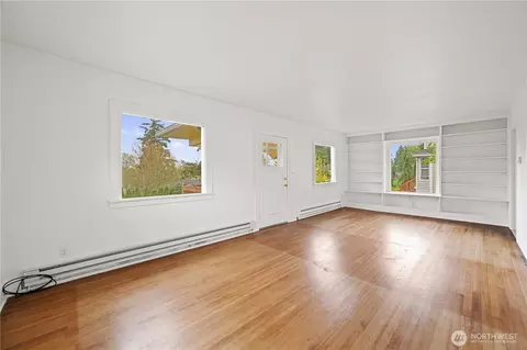 Living - 4712 S 3rd Ave, Everett, WA 98203 photo 1 of 3