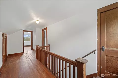 Entry Way - 4712 S 3rd Ave, Everett, WA 98203 photo 1 of 1