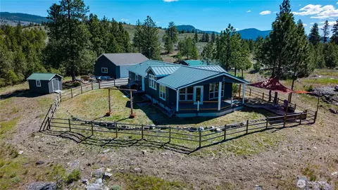 23 Razor Rd, Tonasket, WA 98855