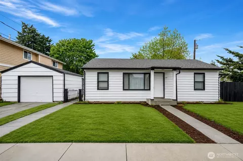 904 B St SE, Auburn, WA 98002