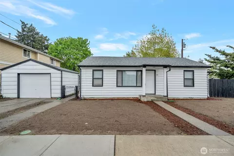904 B St SE, Auburn, WA 98002