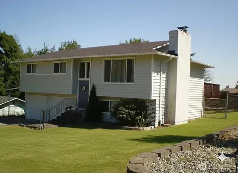 6410 1st Street Ct E, Tacoma, WA 98424