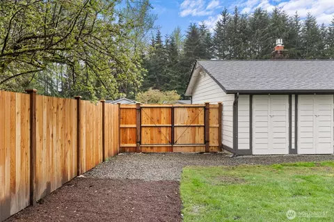 Exterior - 2317 164th Pl SE, Bothell, WA 98012 photo 5 of 7