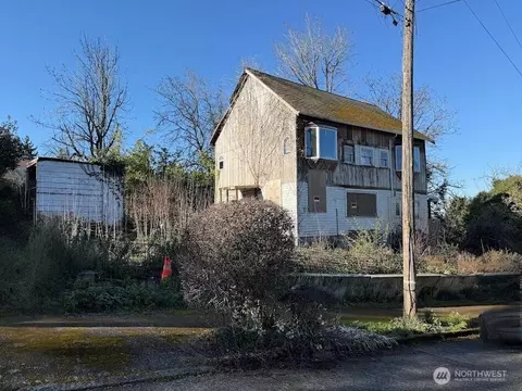 5221 S Ferdinand St, Seattle, WA 98118