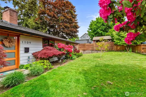 Exterior - 1109 Clinton Pl, Everett, WA 98201 photo 8 of 8
