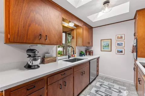 Kitchen - 1109 Clinton Pl, Everett, WA 98201 photo 1 of 3