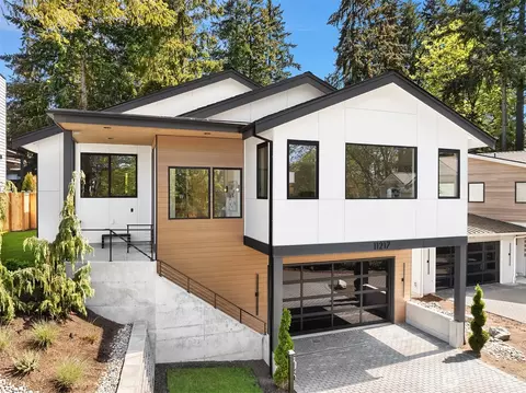 11217 NE 103rd Pl, Kirkland, WA 98033