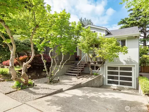 6420 NE 60th St, Seattle, WA 98115