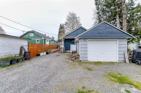 Exterior - 3015 Fredrickson St, Enumclaw, WA 98022 photo 6 of 7