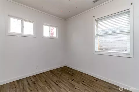 Bedroom - 3015 Fredrickson St, Enumclaw, WA 98022 photo 2 of 2