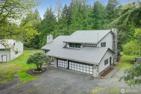 8924 W Meadow Lake Dr, Snohomish, WA 98290