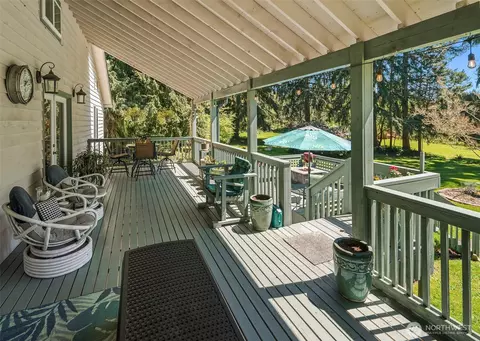 27428 97th Ave SW, Vashon, WA 98070